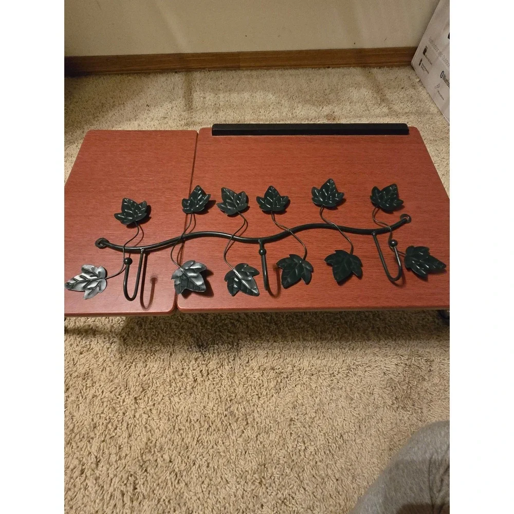 Vintage Style Black Wrought Iron Leaf Vine Wall Mounted Coat Rack 3 Hooks
